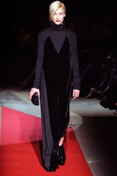 Look 34
